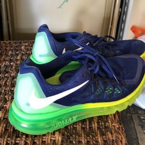 Air Max 2015 size 10.5. Condition: Fair